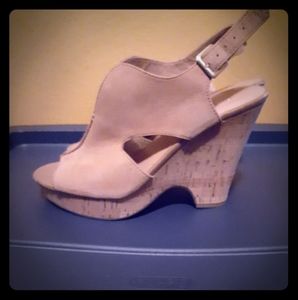 Gently used women's shoes